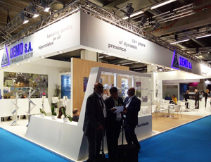 上海展廳設(shè)計(jì)用中國(guó)元素布局,體現(xiàn)大氣磅礴運(yùn)作